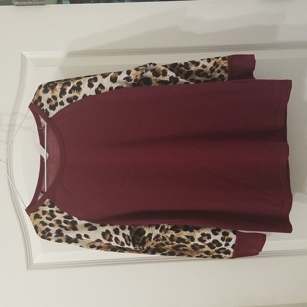 Miss 2 Day Maroon and Leopard Print Long Sleeve Top Size M
